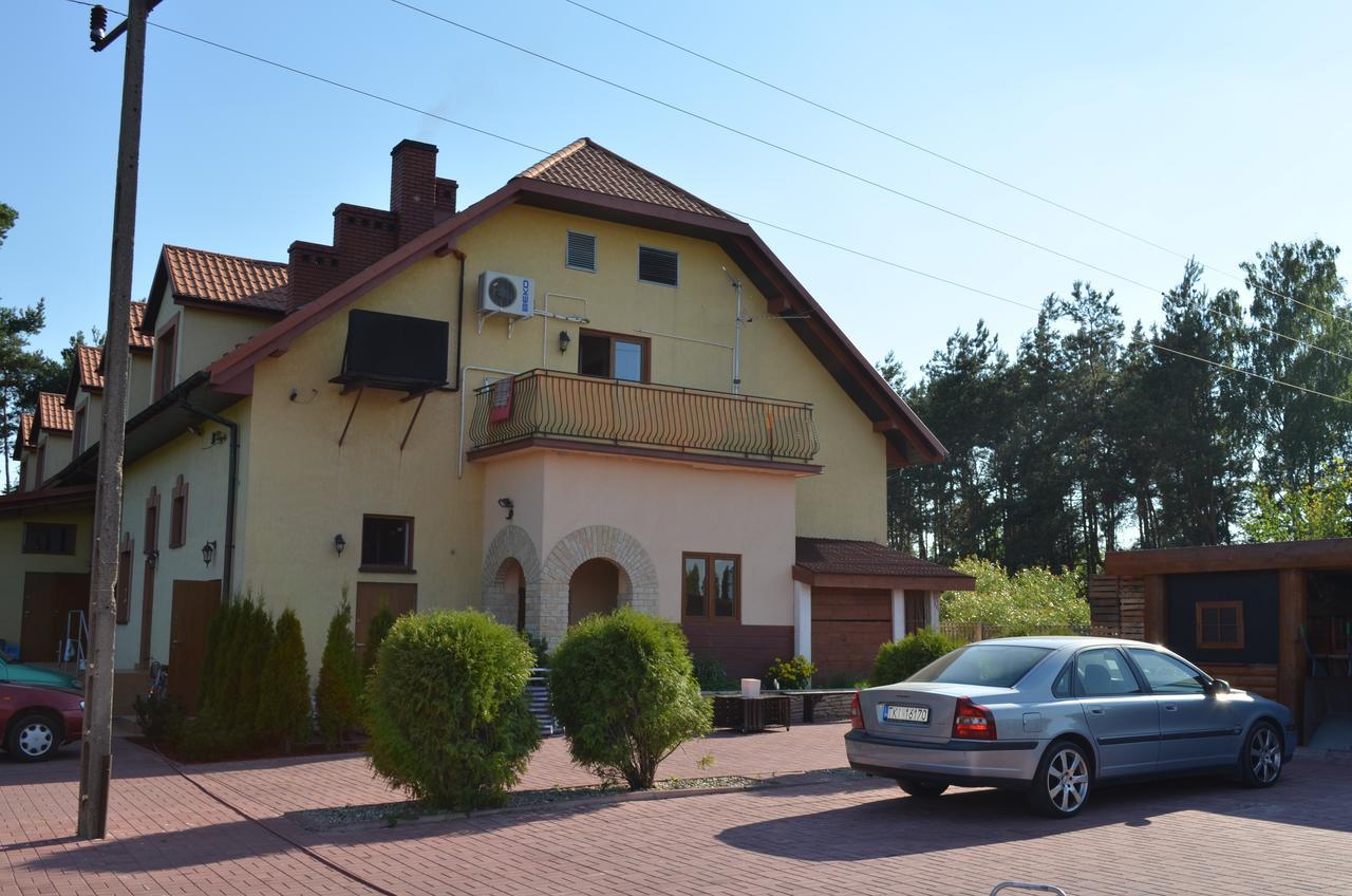 Sosnowy Dworek Borków Exterior foto